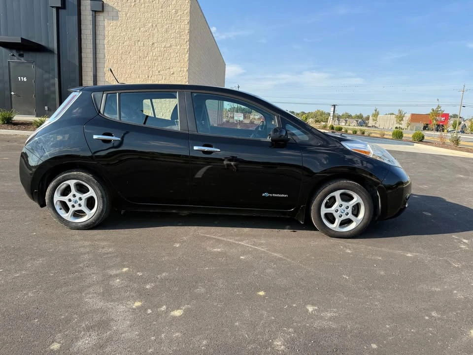 2014 Nissan Leaf - Image 5 of 12