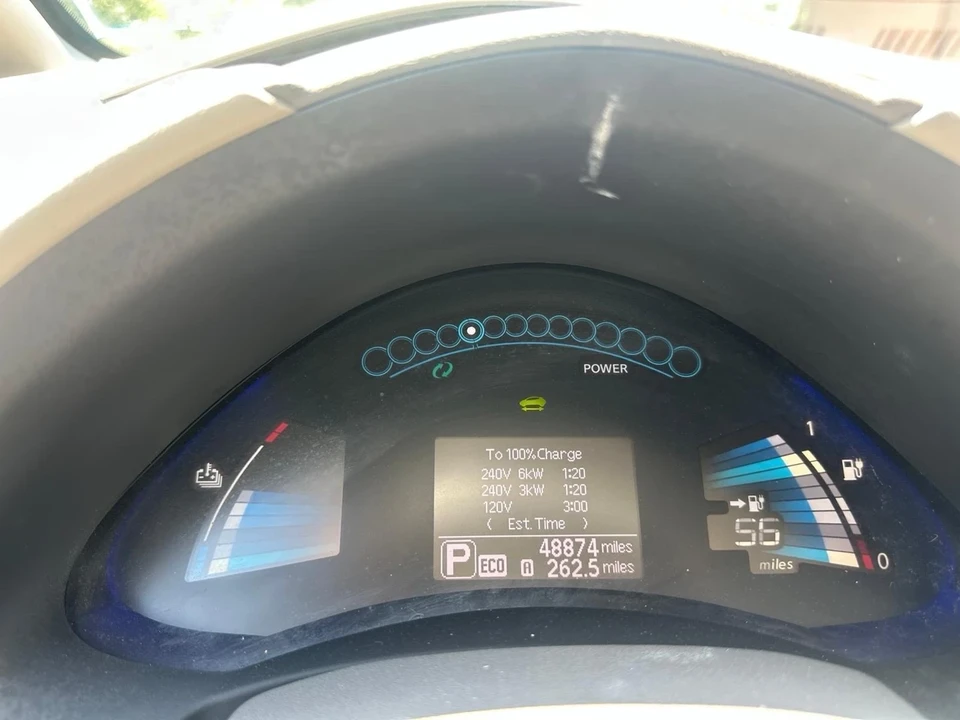 2014 Nissan Leaf - Image 8 of 13