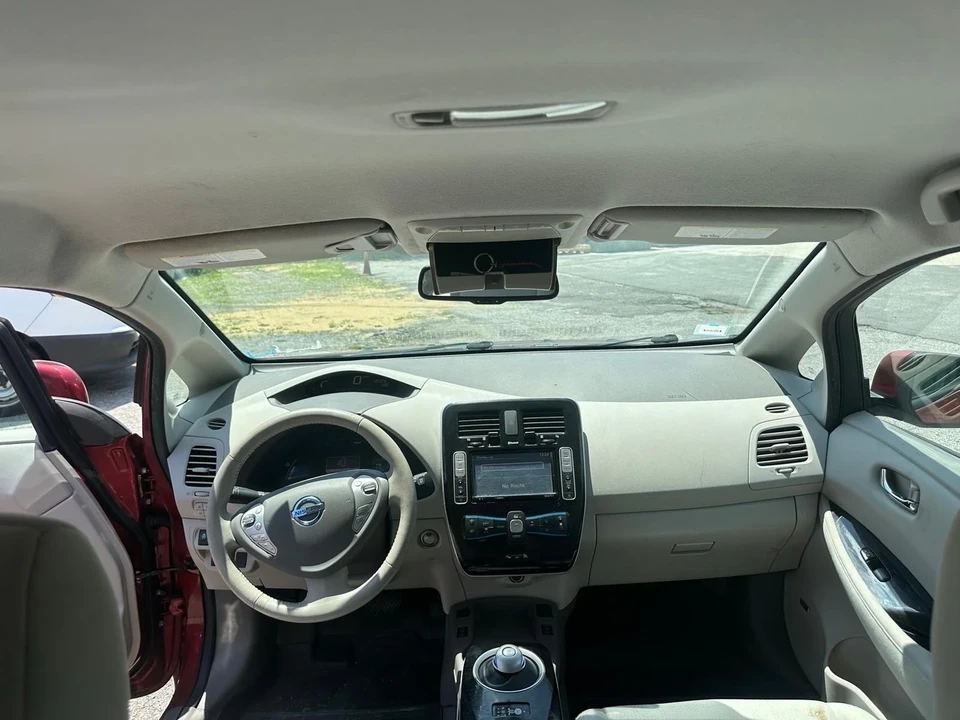 2014 Nissan Leaf - Image 7 of 13