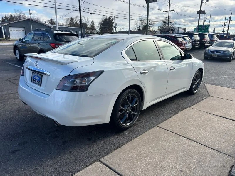 2014 Nissan Maxima 7th Gen - Image 9 of 12