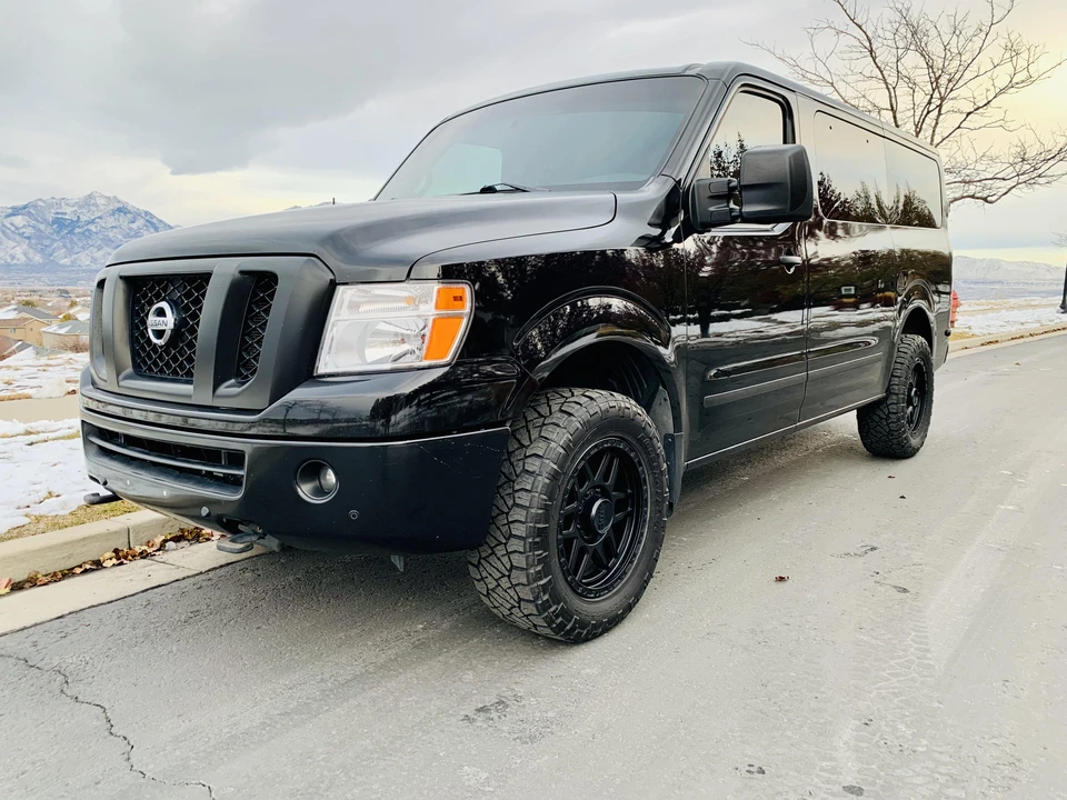 2014 Nissan NV3500 - Image 12 of 31