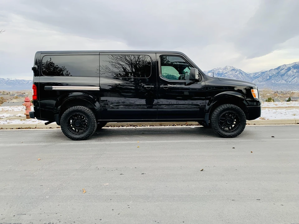 2014 Nissan NV3500 - Image 27 of 31