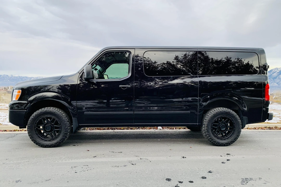 2014 Nissan NV3500 - Image 3 of 31
