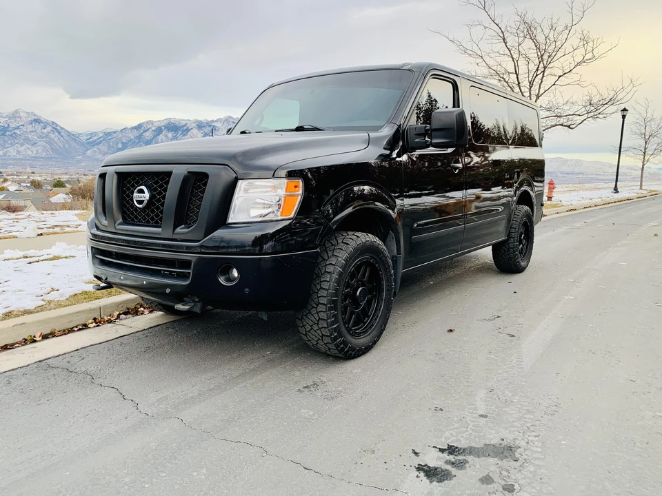 2014 Nissan NV3500 - Image 11 of 31