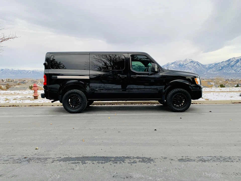 2014 Nissan NV3500 - Image 26 of 31