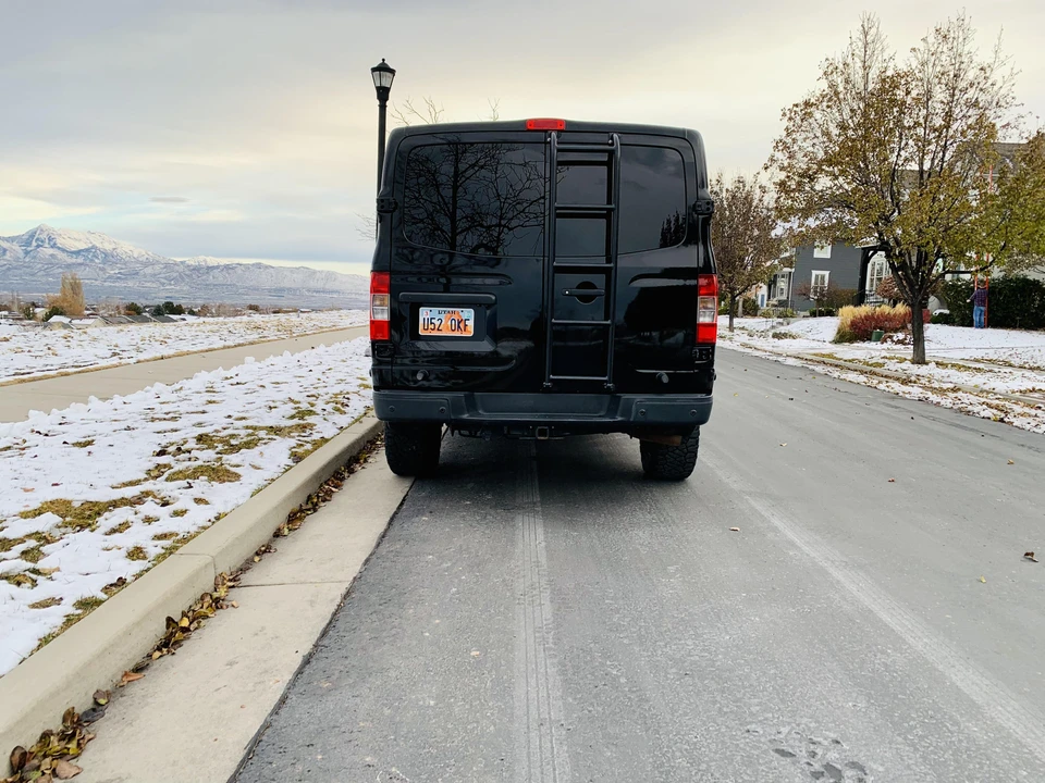 2014 Nissan NV3500 - Image 22 of 31