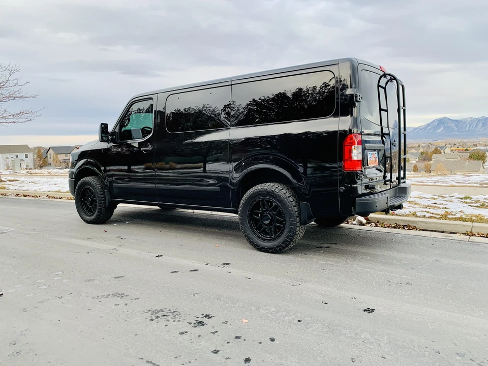 2014 Nissan NV3500 - Image 19 of 31