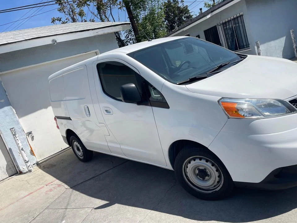2014 Nissan NV - Image 3 of 3
