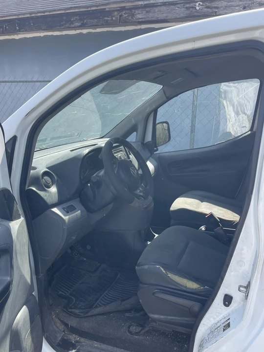 2014 Nissan NV - Image 9 of 11
