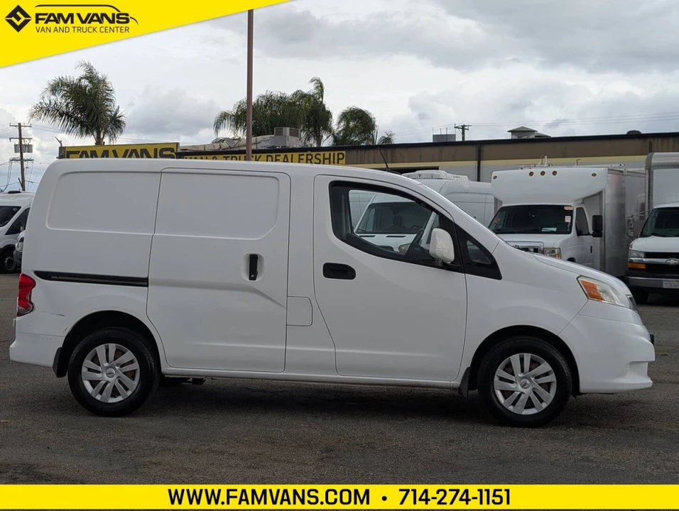 2014 Nissan NV - Image 8 of 12