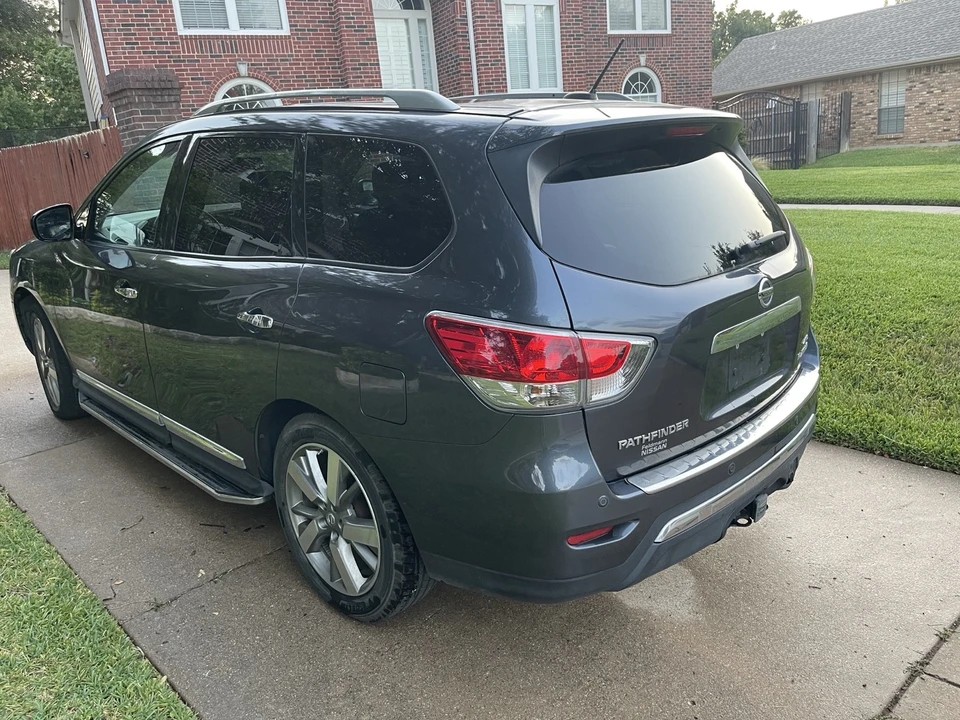 2014 Nissan Pathfinder 4th Gen - Image 5 of 14