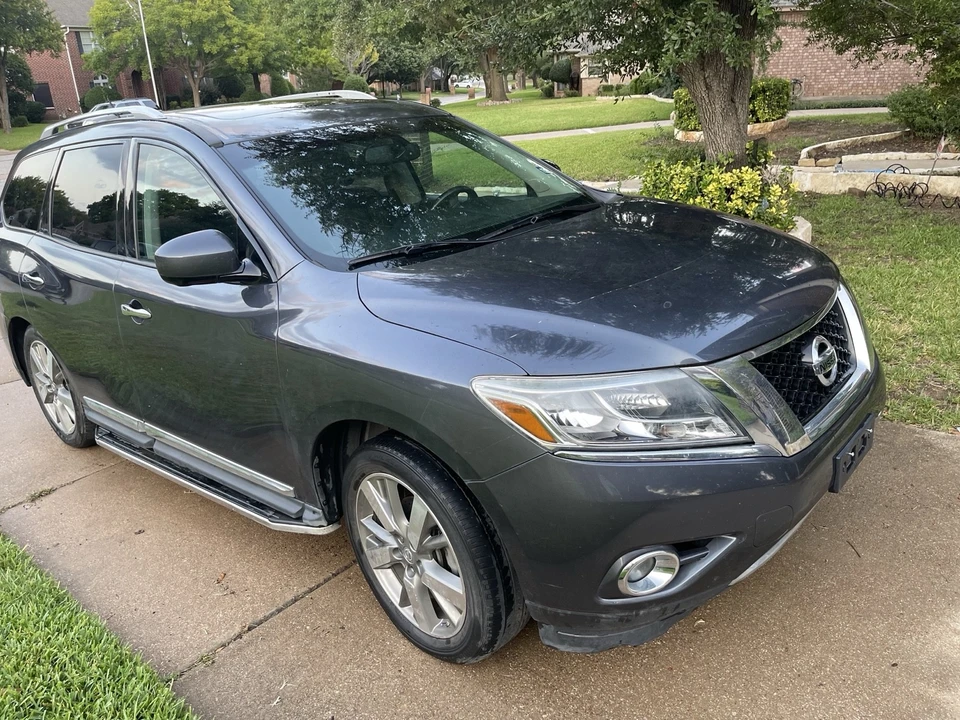 2014 Nissan Pathfinder 4th Gen - Image 2 of 14