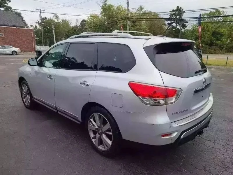 2014 Nissan Pathfinder 4th Gen - Image 4 of 12