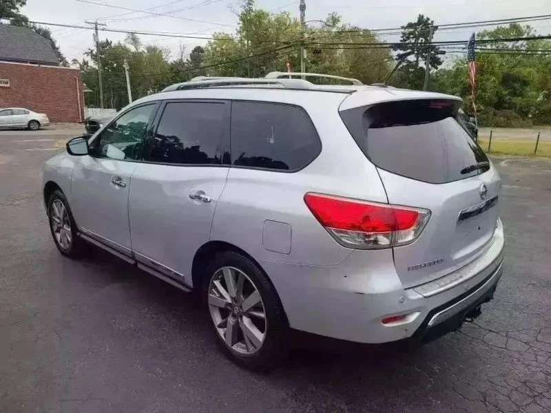 2014 Nissan Pathfinder 4th Gen - Image 4 of 12
