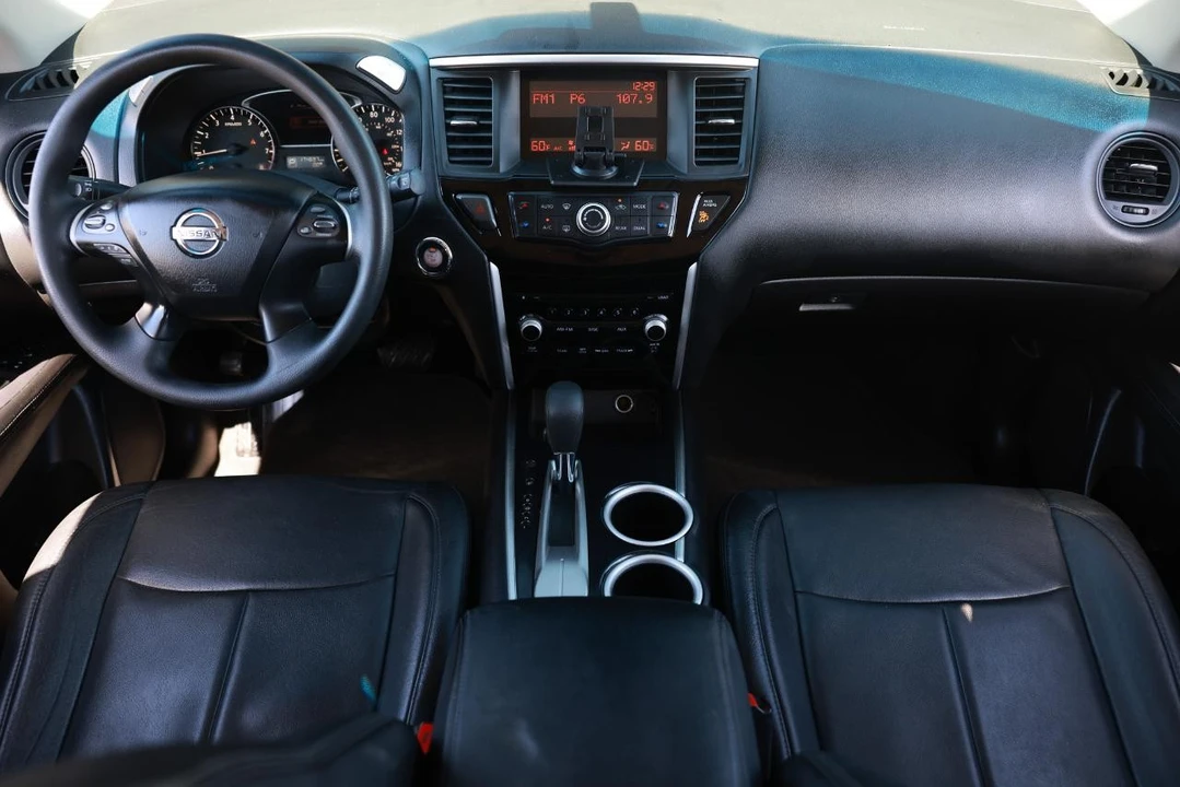 2014 Nissan Pathfinder 4th Gen - Image 2 of 21