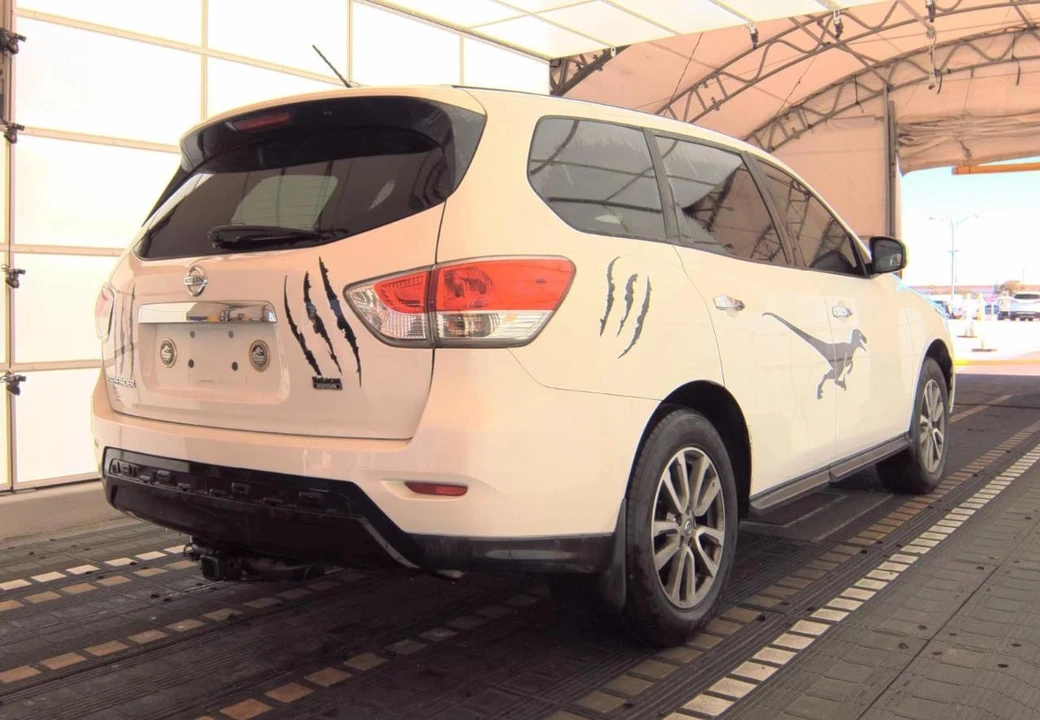 2014 Nissan Pathfinder 4th Gen - Image 5 of 12