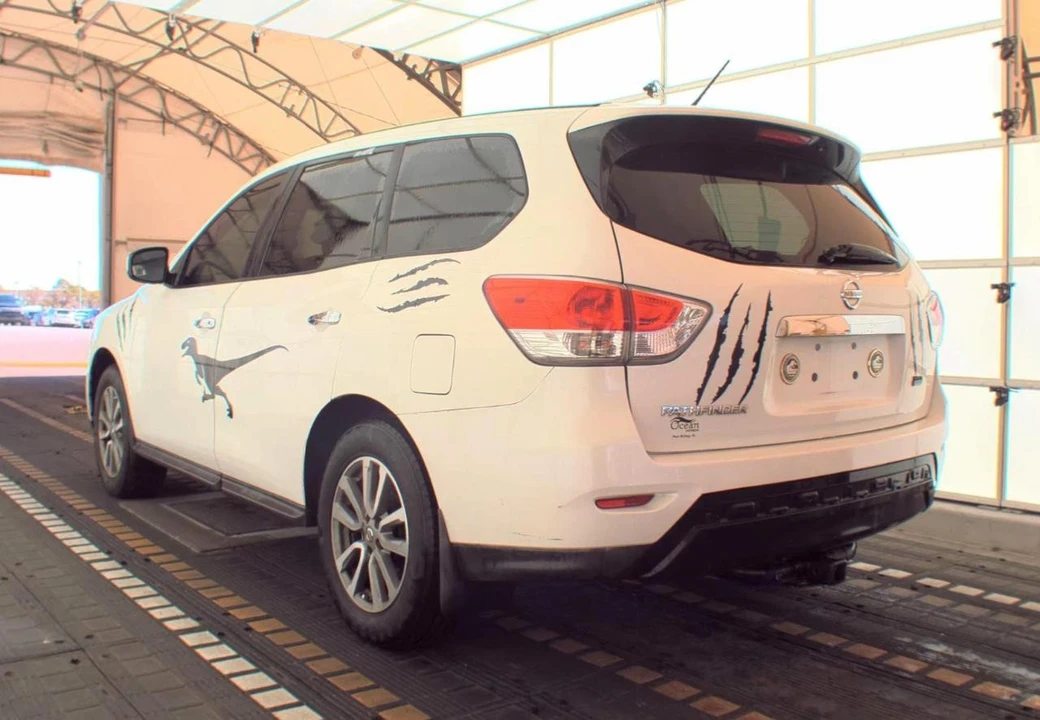 2014 Nissan Pathfinder 4th Gen - Image 8 of 12