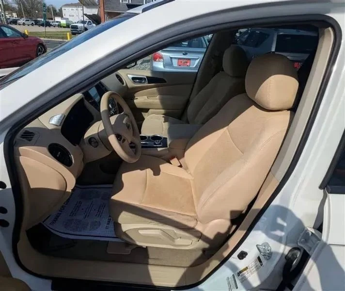 2014 Nissan Pathfinder 4th Gen - Image 10 of 12