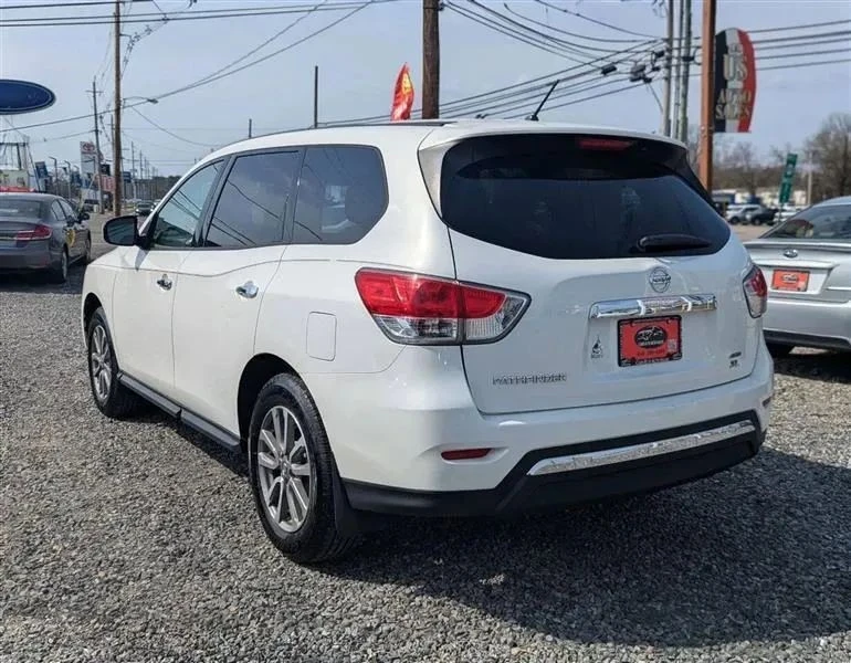 2014 Nissan Pathfinder 4th Gen - Image 7 of 12