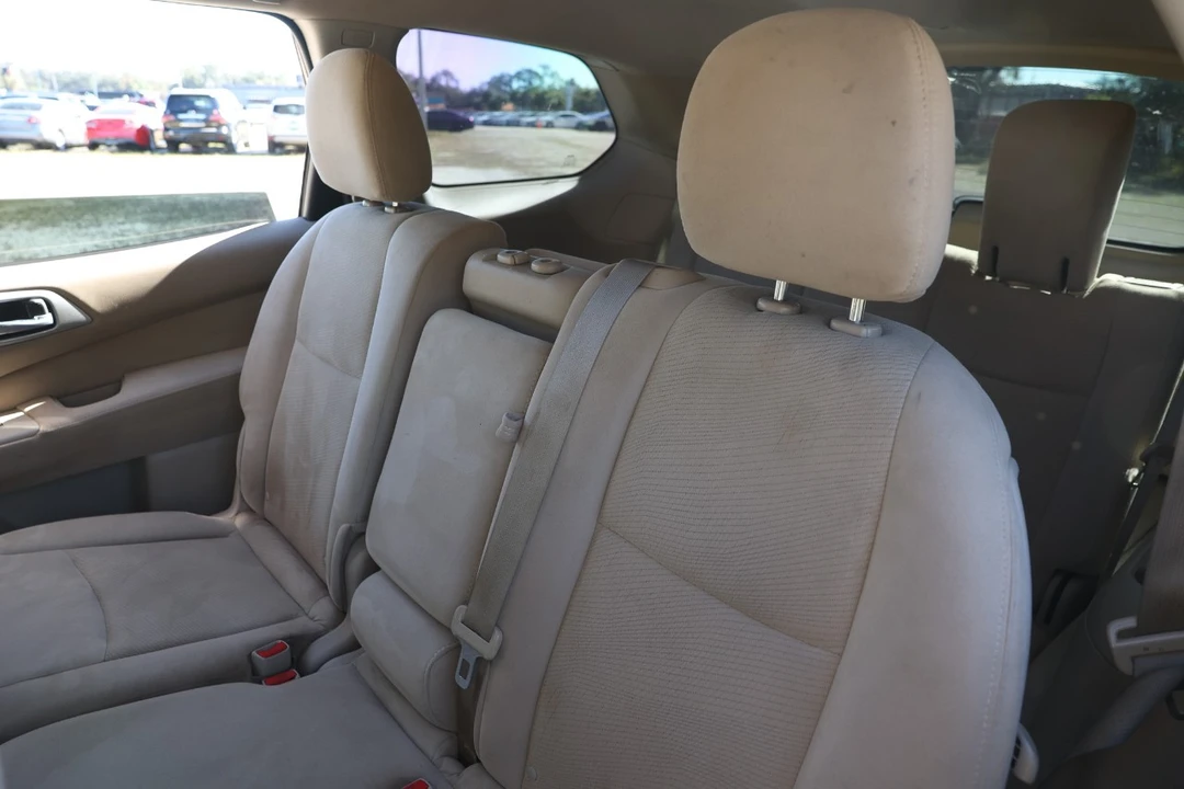 2014 Nissan Pathfinder 4th Gen - Image 8 of 12