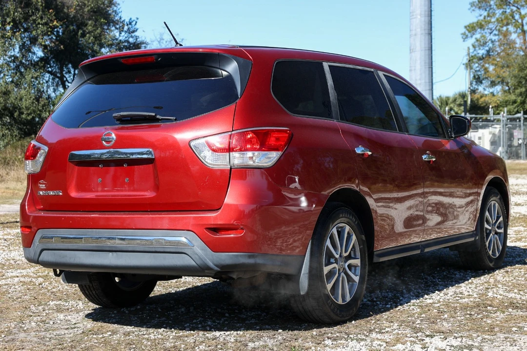 2014 Nissan Pathfinder 4th Gen - Image 11 of 12