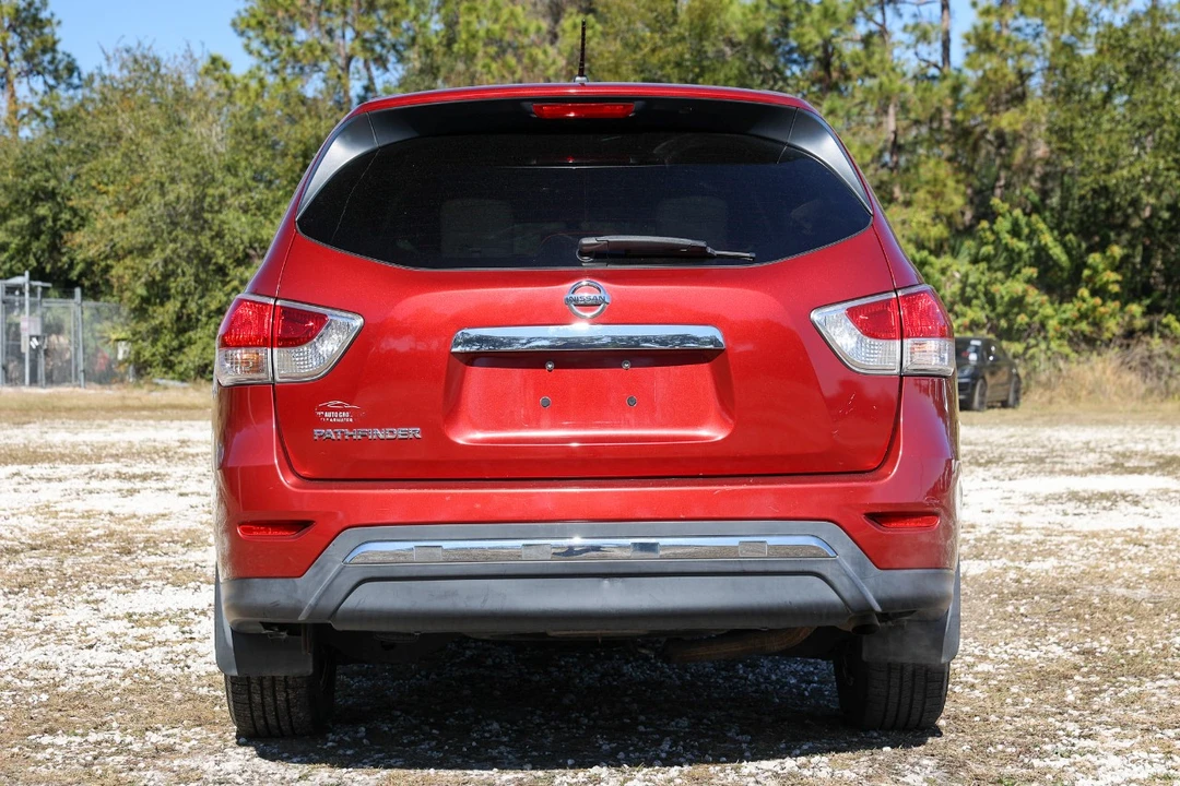 2014 Nissan Pathfinder 4th Gen - Image 7 of 12
