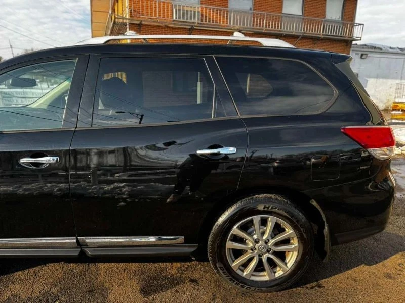2014 Nissan Pathfinder 4th Gen - Image 8 of 12