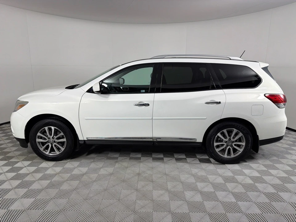 2014 Nissan Pathfinder 4th Gen - Image 8 of 12