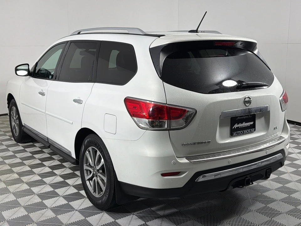 2014 Nissan Pathfinder 4th Gen - Image 7 of 12