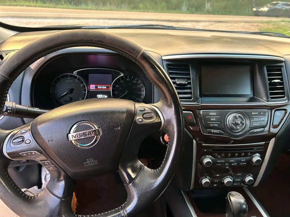 2014 Nissan Pathfinder 4th Gen - Image 10 of 10