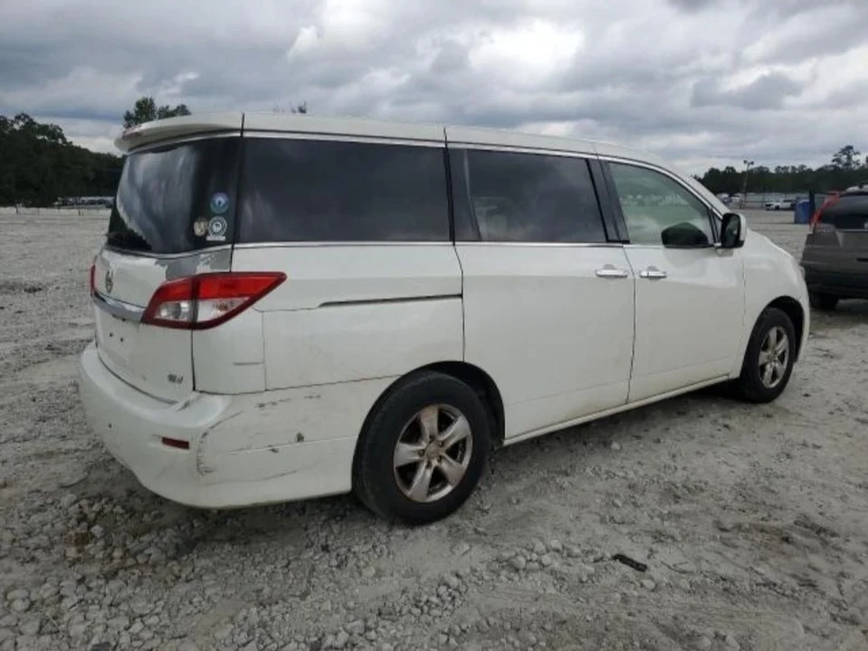 2014 Nissan Quest - Image 3 of 15