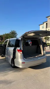 2014 Nissan Quest SV Minivan 4D