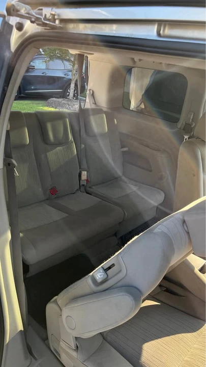 2014 Nissan Quest - Image 4 of 14