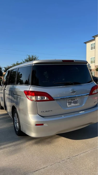 2014 Nissan Quest - Image 11 of 14