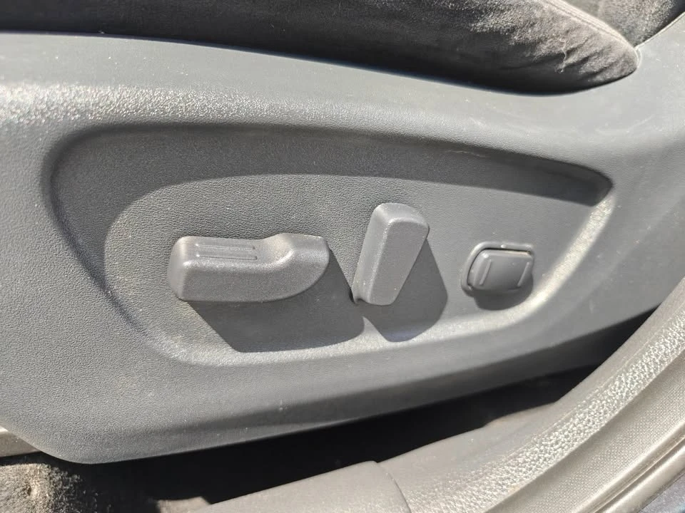 2014 Nissan Rogue - Image 13 of 20