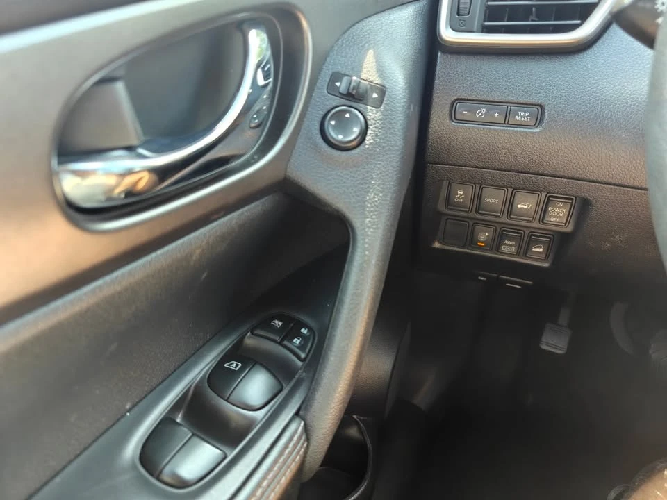 2014 Nissan Rogue - Image 16 of 20