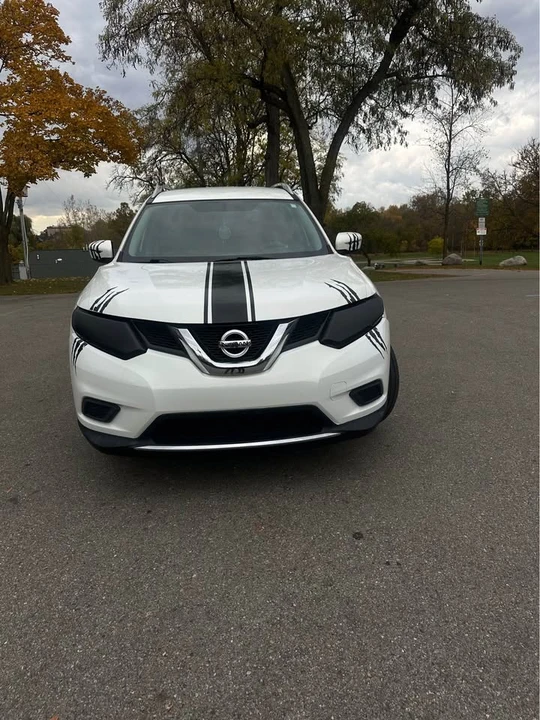 2014 Nissan Rogue - Image 4 of 9