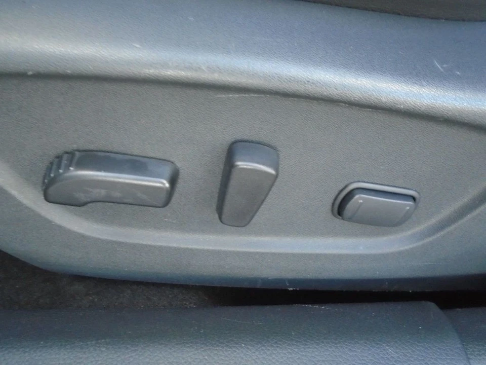 2014 Nissan Rogue - Image 12 of 12