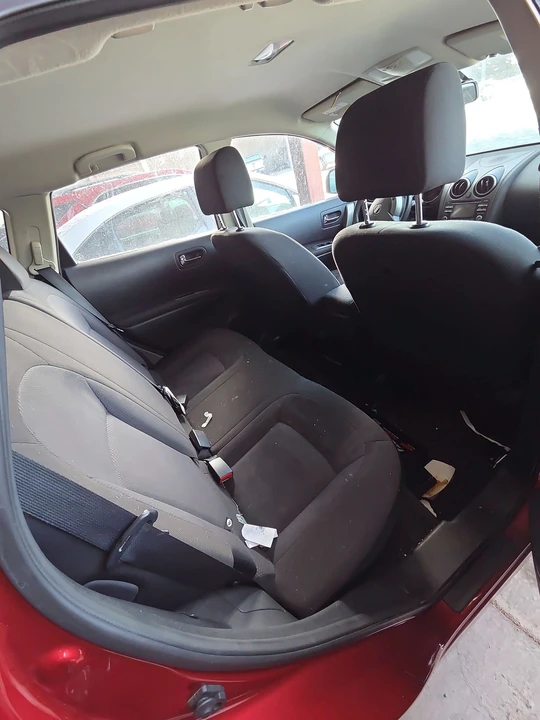 2014 Nissan Rogue - Image 5 of 10