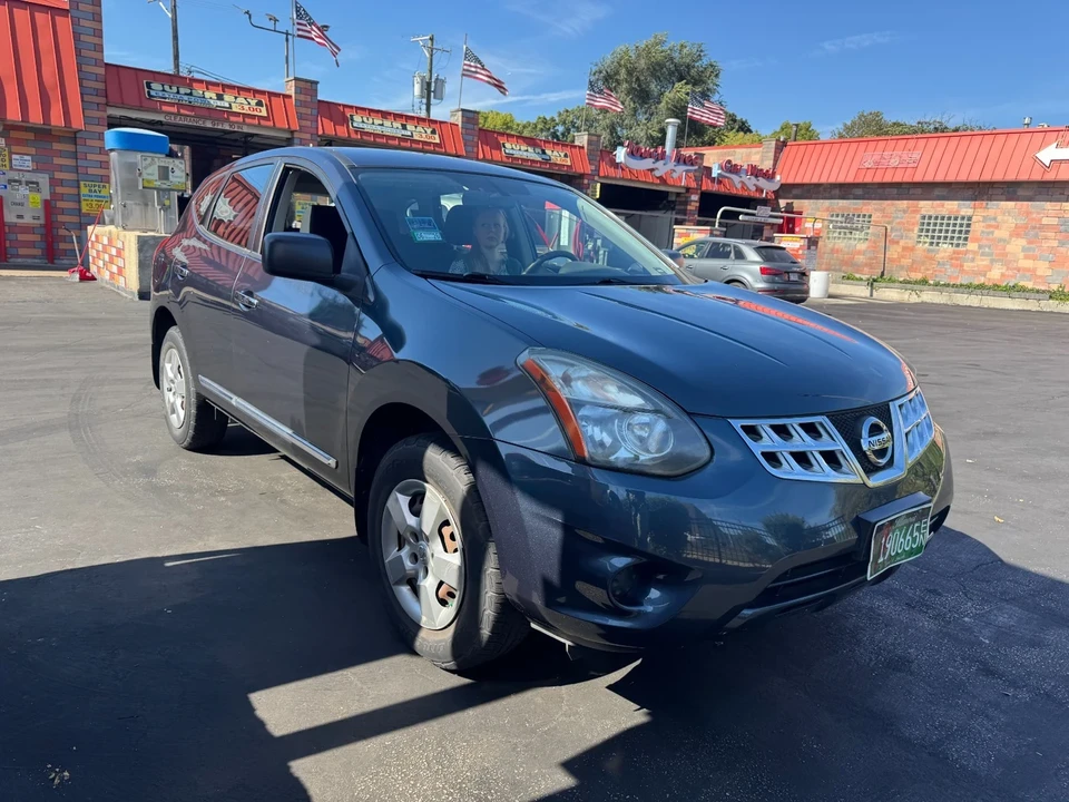 2014 Nissan Rogue - Image 2 of 15