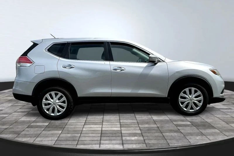 2014 Nissan Rogue - Image 8 of 12