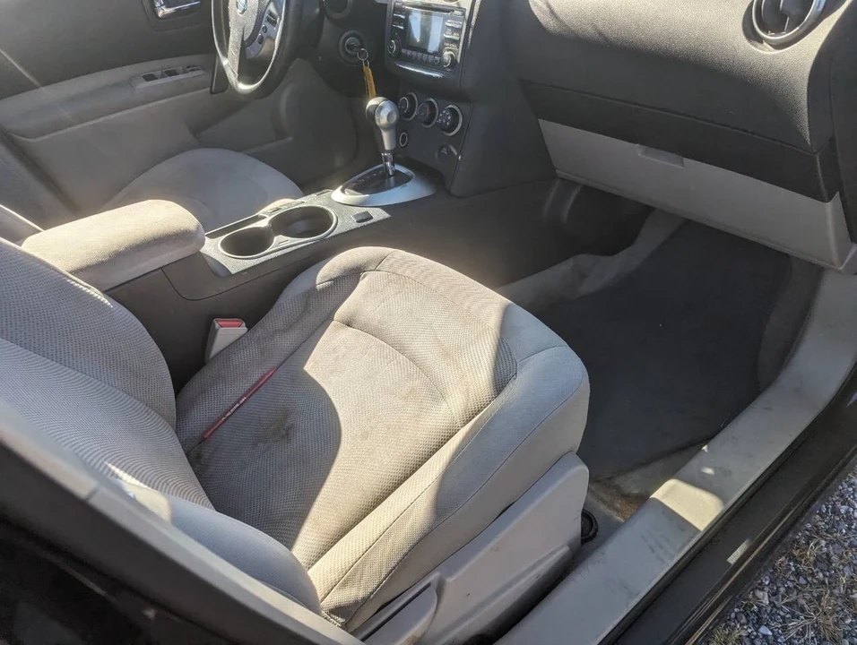 2014 Nissan Rogue - Image 15 of 21