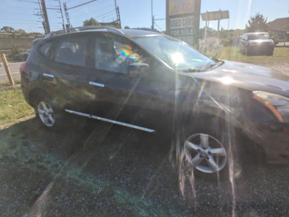 2014 Nissan Rogue - Image 2 of 12