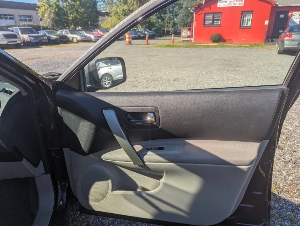 2014 Nissan Rogue - Image 14 of 21