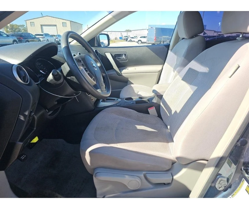 2014 Nissan Rogue - Image 9 of 12