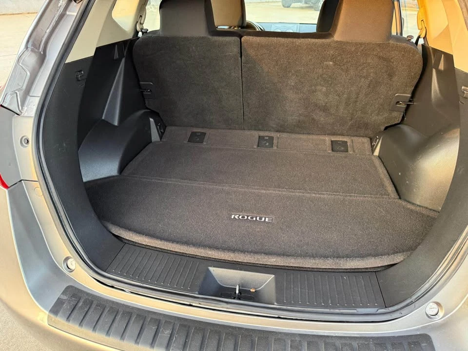 2014 Nissan Rogue - Image 7 of 8
