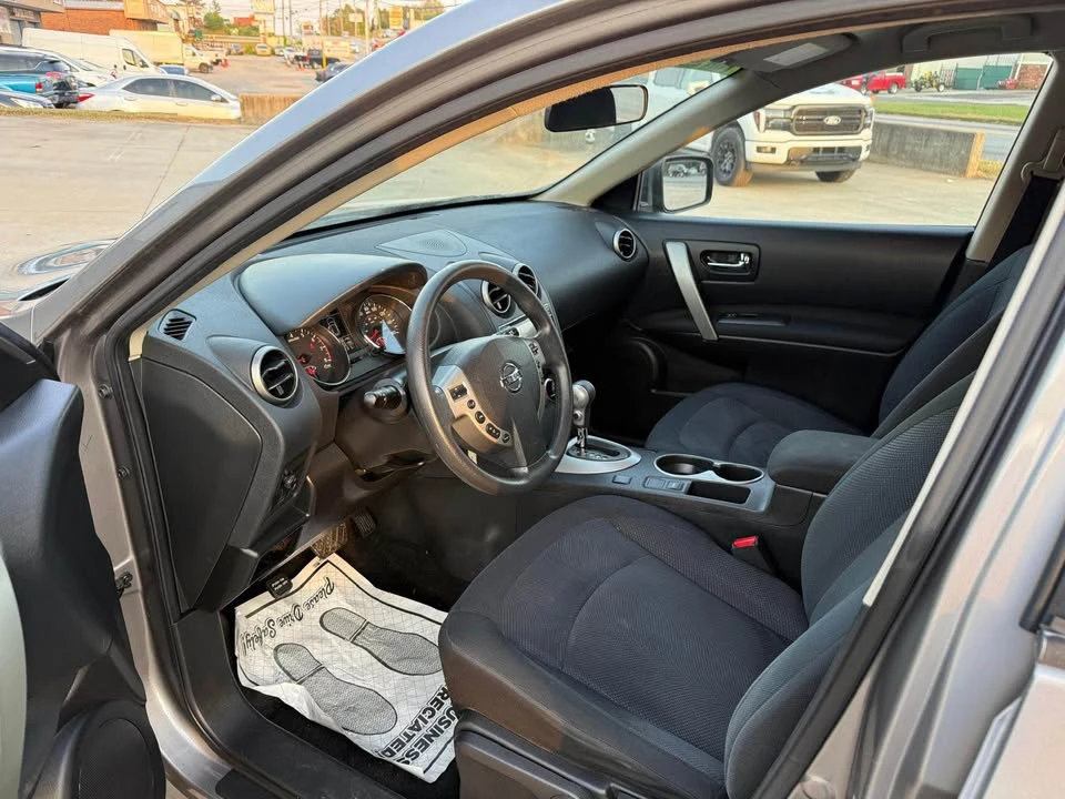2014 Nissan Rogue - Image 6 of 8