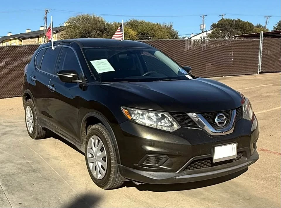 2014 Nissan Rogue - Image 2 of 18