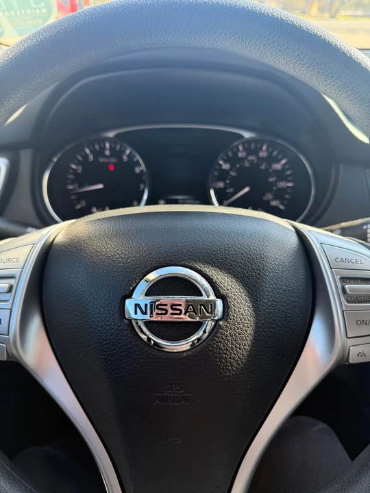 2014 Nissan Rogue - Image 13 of 14