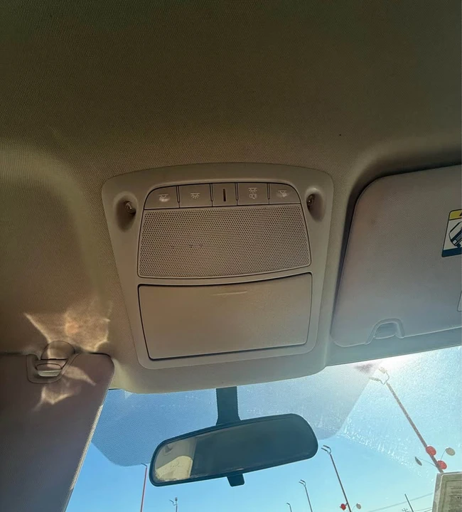 2014 Nissan Rogue - Image 15 of 18